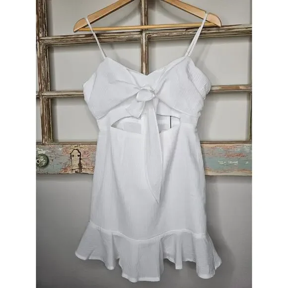 NWT Hello Molly White Cut Out Dress Bride/ Shower/ Bachelorette Size  6 - Picture 16 of 16